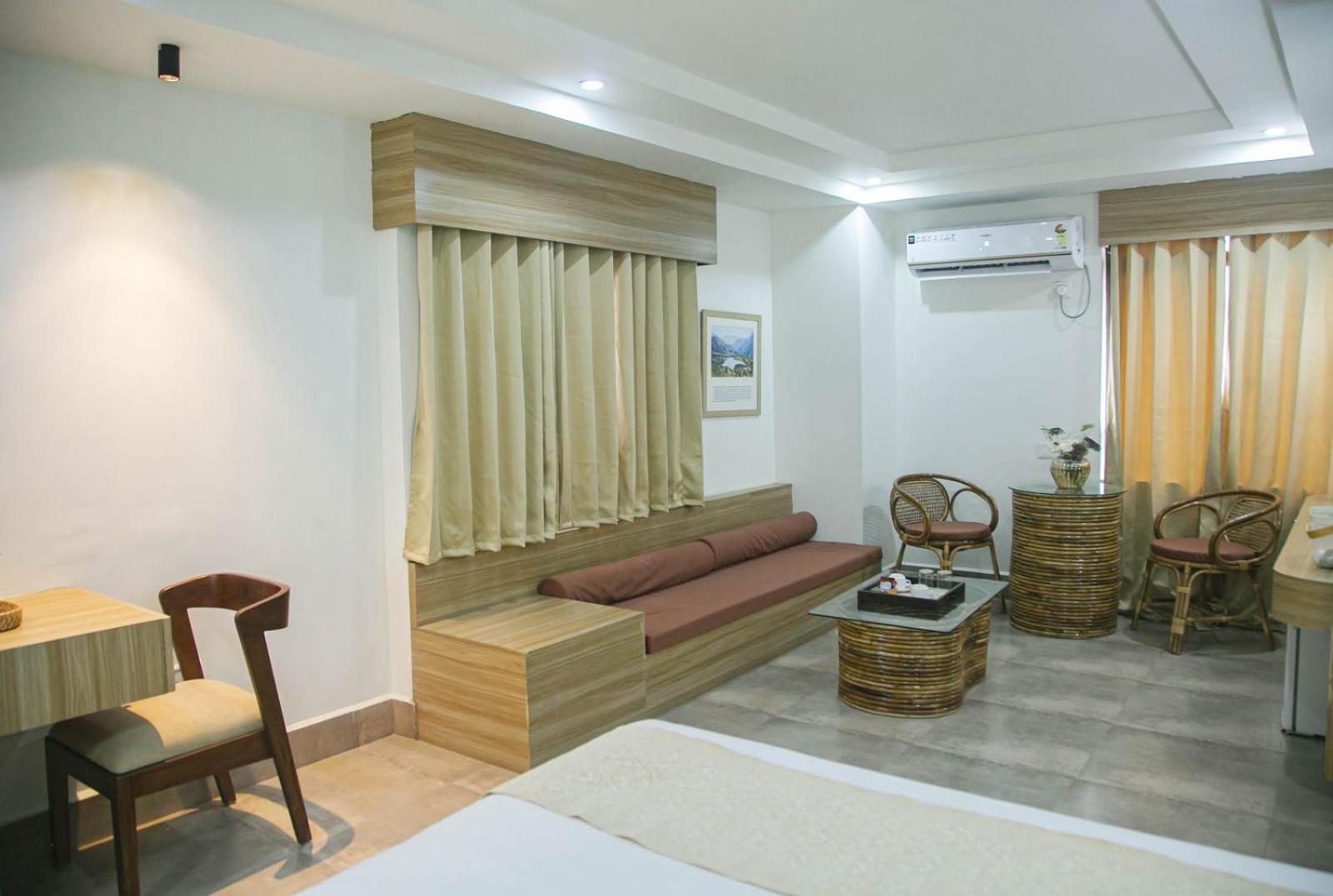 Hotel Lake Shilloi Dimāpur Екстериор снимка