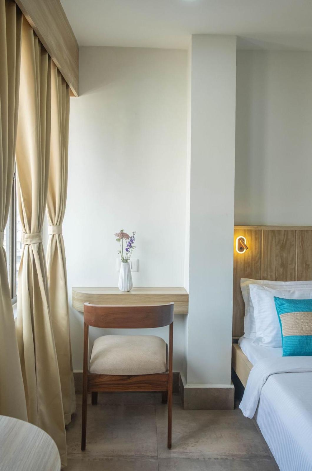 Hotel Lake Shilloi Dimāpur Екстериор снимка